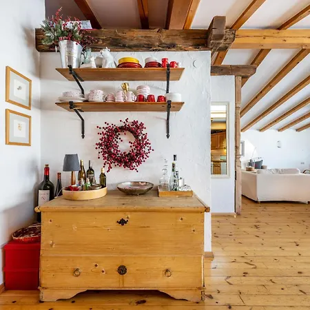 Alpen Kitzbuehel Apartment *