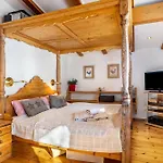 Alpen Kitzbuehel * ابسي