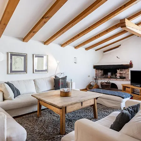 Апартаменты Alpen Kitzbuehel Эббс